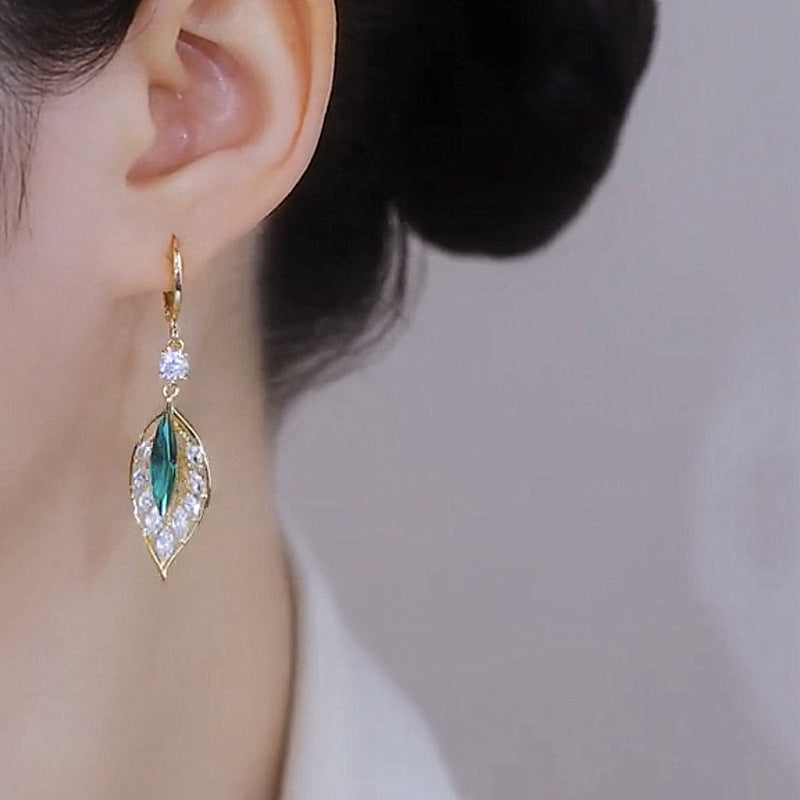Fashionable Emerald Leaf Diamond Earrings