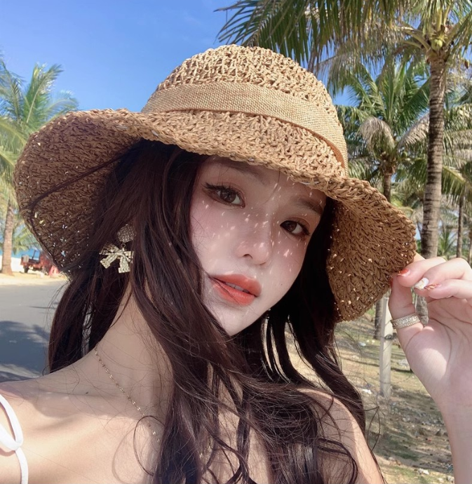 🔥✨Straw Hat with Retro Bow – Foldable & Breathable for Summer